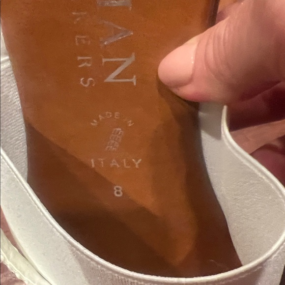 Italian Shoemakers White and Brown Sandals - Picture 4 of 8